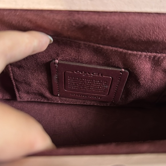 Coach Pink and Gold Crossbody Bag with Vintage Frame - Picture 6 of 6